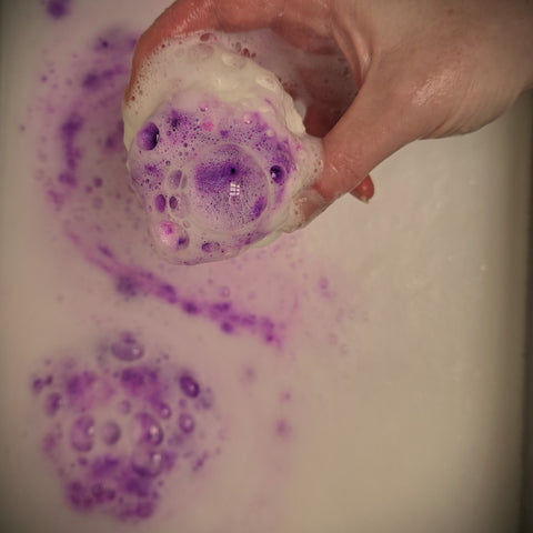 The Virtuous | Green Tea & Cactus Flower Bath Bomb | Official Natural Six